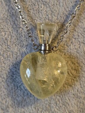 New Heart-shaped Lemon Quartz Crystal Perfume Bottle Necklace